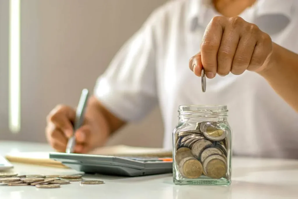 Comment économiser de l'argent avec un petit salaire