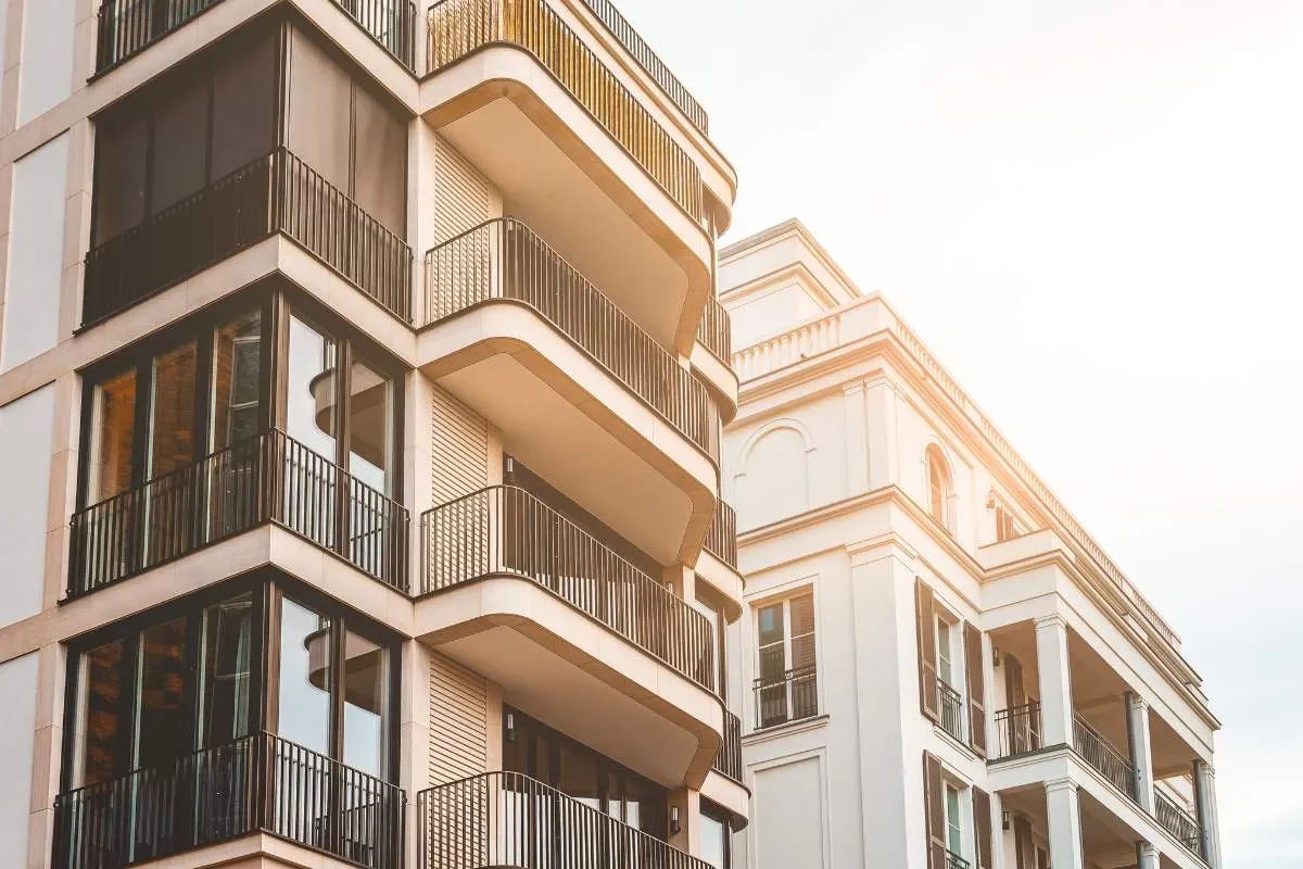 Faut-il investir dans l'immobilier en 2025 ?